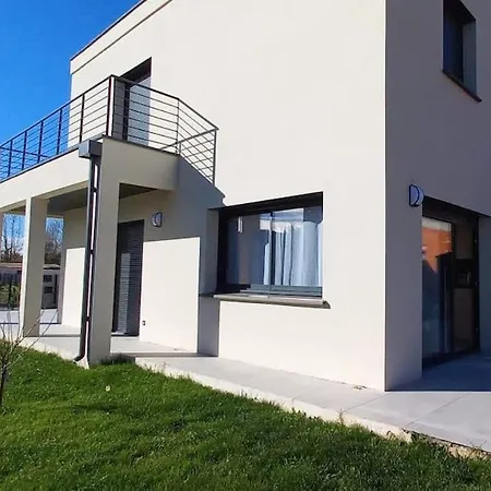 Sublime Neuve Proche De La