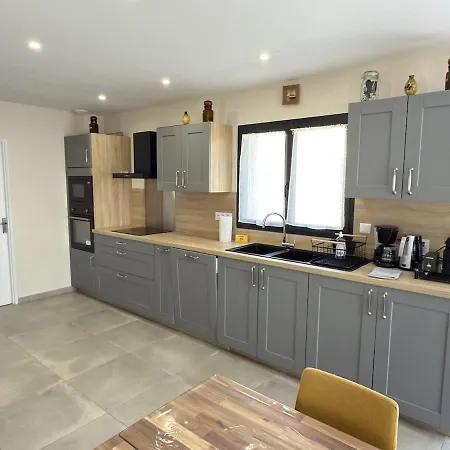 Sublime Neuve Proche De La Villa *